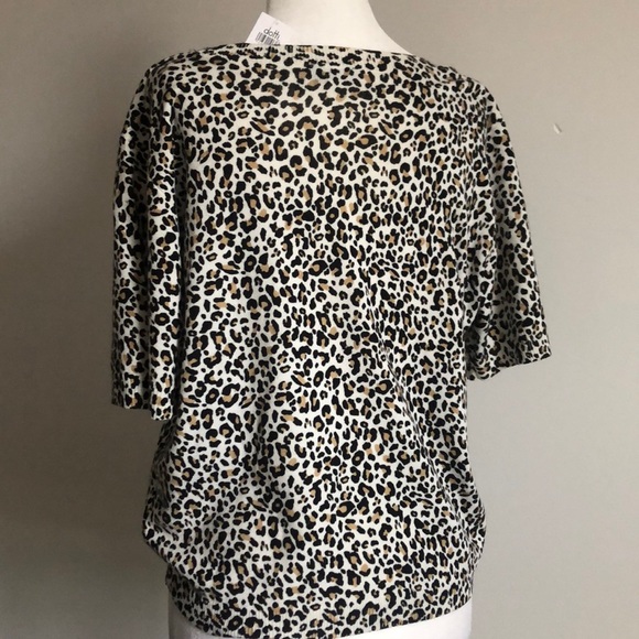 Leopard Dotti Top - Picture 2 of 5